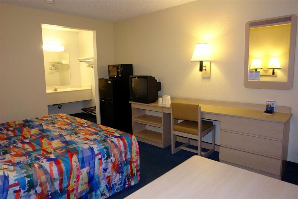 Motel 6-Oakland, Ca - Embarcadero المظهر الخارجي الصورة