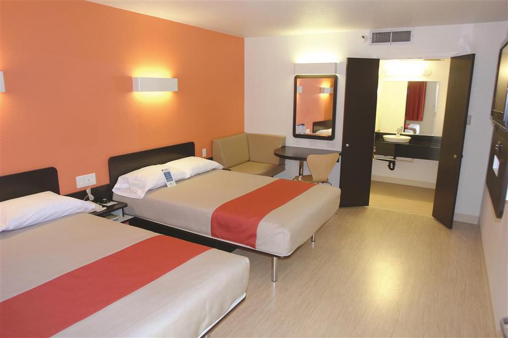 Motel 6-Oakland, Ca - Embarcadero الغرفة الصورة