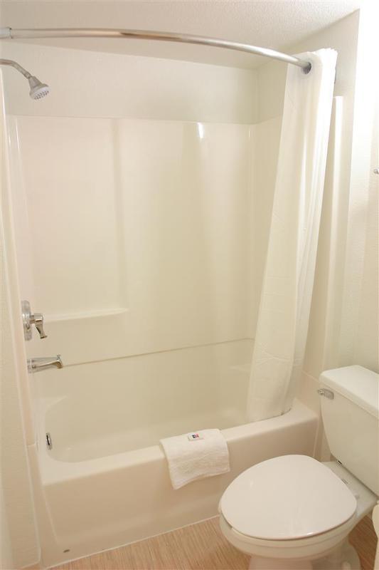Motel 6-Oakland, Ca - Embarcadero الغرفة الصورة